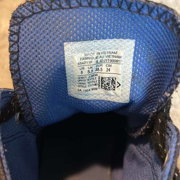 Converse water repellent high tops - Picture 5 of 6